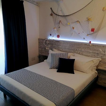 Bed and Breakfast Gi & Ro Al Mare Кастельсардо Экстерьер фото