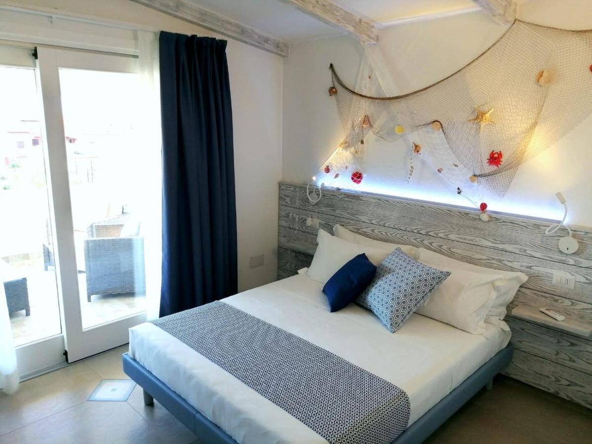 Bed and Breakfast Gi & Ro Al Mare Кастельсардо Экстерьер фото